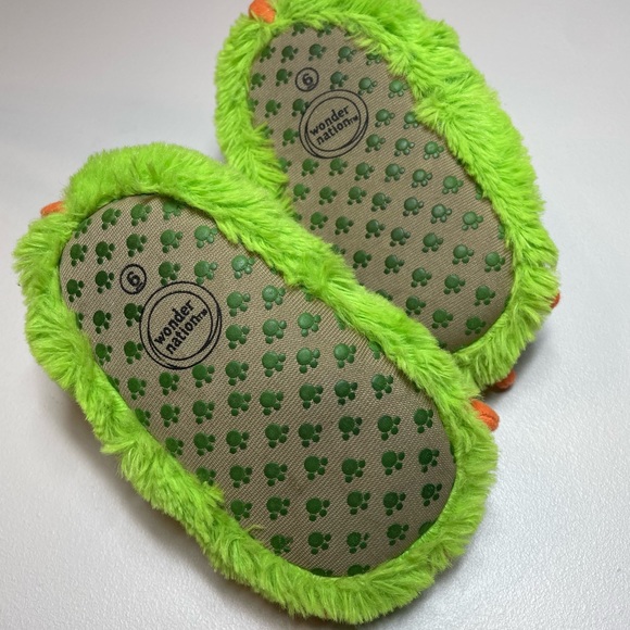 Toddler Slipper 2 pack | Unisex size 5-6 - Picture 3 of 7